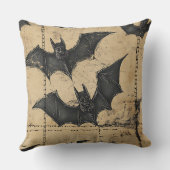 クリームデニムグランジパッチワークとこうもり クッション (裏面)