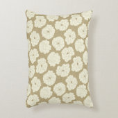 クリームバラオンゴールデンベージュ – シームレスパターン。 アクセントクッション (正面(垂直))