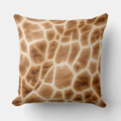 クリームブラウンキリンアニマルプリント クッション (正面)