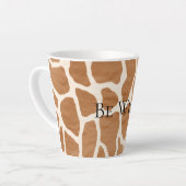 クリームブラウンサファリキリンアニマルプリント カフェラテマグ (左アングル)