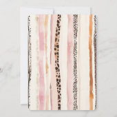 クリームブラウン赤面ピンクヒョウのギフト誕生日 招待状 (裏面)