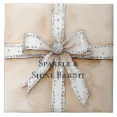 クリームホワイトシルバーグリジーグラムボウ誕生日 タイル (正面)