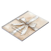 クリームホワイトシルバーグリジーグラムボウ ノートブック (左側)