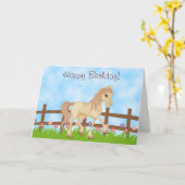 クリームホースかわいらし&フラワーズハッピーバースデー カード (黄色い花)