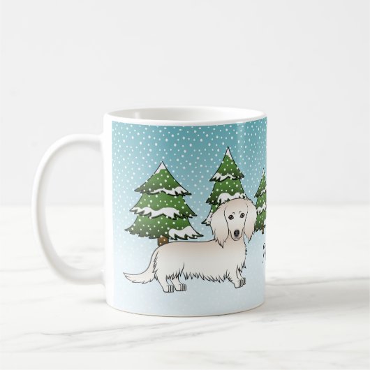 クリームロングヘアダックスシュントかわいい犬 – 冬の森 コーヒーマグカップ (左)