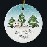 クリームロングヘアダックスシュントかわいい犬 – 冬の森 セラミックオーナメント<br><div class="desc">可愛い長い髪のクリームコート色のデステイのオリジナル漫画イラストレーションダッシュント品種の犬。3本の緑のモミの木と降り積もる雪が積もった冬のシーンに犬を置く。背景は青から白のグラデーション与えのデザインは、寒い冬の日に見える。名前にはパーソナル化可能な文字領域もある。</div>