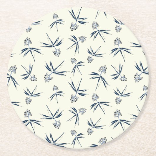クリーム上の芽ブルーブランチ – シームレスなパターン。 ラウンドペーパーコースター (正面)