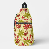 クリーム日本ののカエデ模様 スリングバッグ (正面)