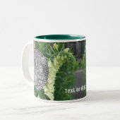 クリーム色の白いFoxglove花あなたの写真を追加 ツートーンマグカップ (正面左)