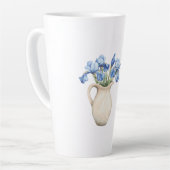 クリーム色の花瓶 紫色のアイリス 花 カフェラテマグ (左アングル)