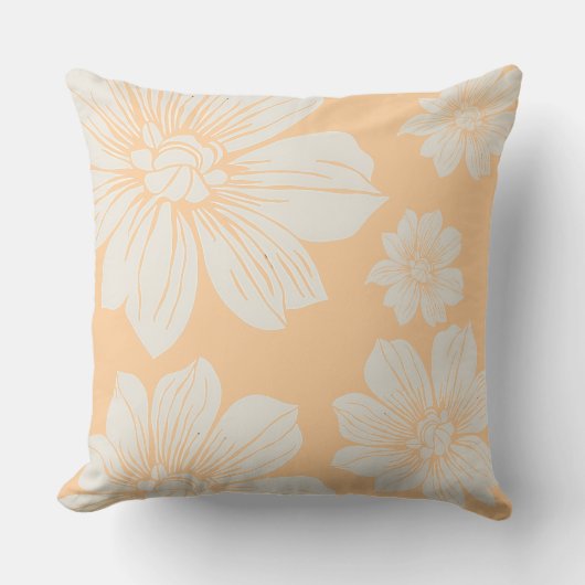 クリーム色の花 クッション (正面)