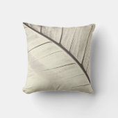 クリーム&グレーマクロリーフデザイン クッション (正面)