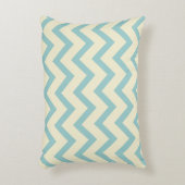 クリーム&パステルティール（緑がかった色）シェブロンジグザグパターン アクセントクッション (正面(垂直))
