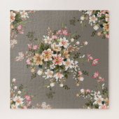 クリーム、灰色の上にピンクの花。 ジグソーパズル (横)