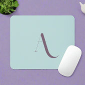 クリーンイニシャルネームタイポグラフィパステルブルー&パープル マウスパッド