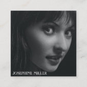 クリーンエレガントシンプルプロフェッショナル撮影 スクエア名刺 (正面)