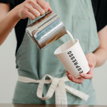 クリーンブラック&ホワイトエスプレッソテイクアウェイコーヒーショップ