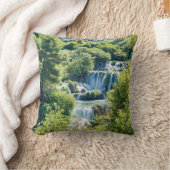 クルカ国立公園の滝 – ダルマティア,クロアチア クッション (ブランケット)