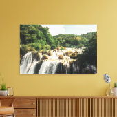 クルカ国立公園 – ウォーターフォールスキラジンスキーブロック キャンバスプリント (インサイチュ (リビング))