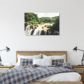 クルカ国立公園 – ウォーターフォールスキラジンスキーブロック キャンバスプリント (インサイチュ (寝室))