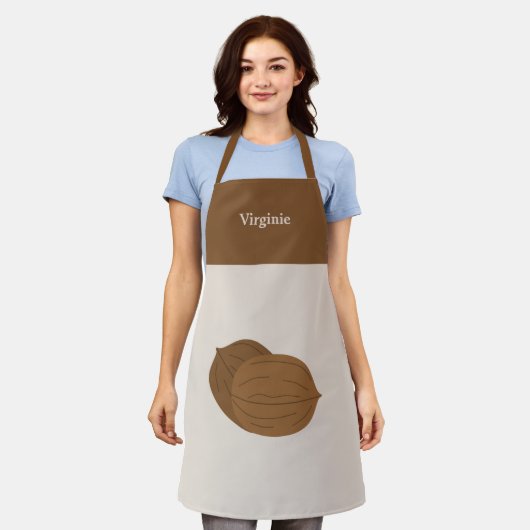 クルミ エプロン (着用した状態)