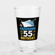 クルージングの55歳の誕生日パーティーに飲む