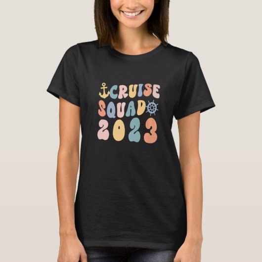 クルーズスクワッド2023マッチング家族旅行 Tシャツ (正面)