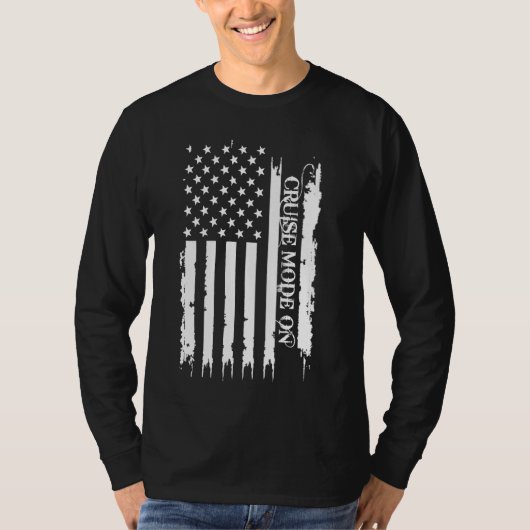 クルーズモードオン統一された州動揺して(米国国旗あり) Tシャツ (正面)