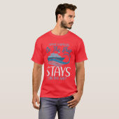 クルーズ旅行者 船上でのことは船に残しておく Tシャツ (正面フル)