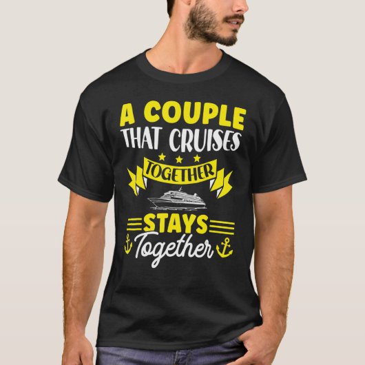 クルーズ船での新婚旅行 ウェディング クルーズするカップル Tシャツ (正面)