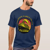 クルーズ船とレトロな夕日テンプレート Tシャツ (正面)