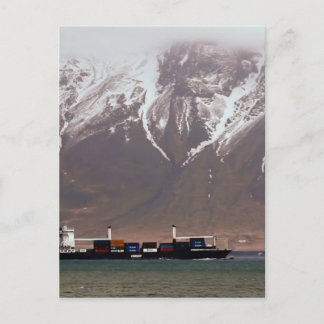 クルーズ船のまわりに雪山アメリカ ポストカード