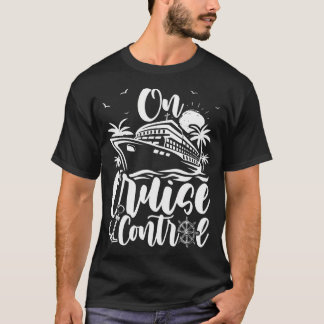 クルーズ オン コントロール 楽しいボート クルーズ 旅行 夏 Tシャツ