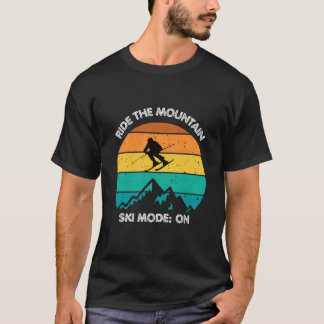 クルーネックTシャツ。Ride the Mountain スキーアドベンチャー Tシャツ