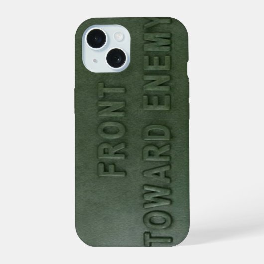クレイモア鉱山 iPhone 15ケース (裏面)