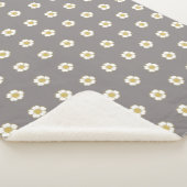 クレイ色の黄色と白のバターカップの花 シェルパブランケット (3/4)