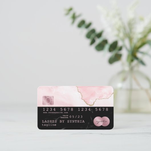 クレジットカードスタイルブラックマーブル赤面ピンクゲート 名刺 (スタンド正面)