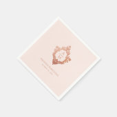 クレストピンクローズ金ゴールドモノグラムエレガントな結婚式 スタンダードカクテルナプキン (角)