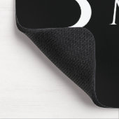 クレセントモダンムーンズブラックとホワイトモノグラム マウスパッド (コーナー)