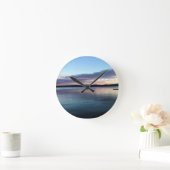 クレセント湖での日没、または ラウンド壁時計 (ホーム)