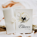 クレッシックフローラ鹿カスタムの写真クリスマス シーズンカード<br><div class="desc">ブラックと金ゴールドの魔法の森の写真カスタムクリスマスホリデーカードは、休暇シーズン中にあなたの友人や家族に暖かい願いを延長するフェスティバルと魅力的な方法である。黒と金ゴールドの組み合わせ素晴らしで、冬のワンダーランドを思わせるエレガント幻想的な雰囲気を醸し出している。カードの背景には、月の神秘的な森や木々に黄金の装飾が施された鹿が描かれ、地面は輝く雪の毛布で覆われている。黒と金ゴールドのカラーパレットは、デザイン全体に洗練と豪華さのtouchを追加し、ホリデーカードの間で際立っ伝統的ている。全体として、ブラックと金ゴールドの魔法の森の写真カスタムChristmas Holiday Cardは、魔法のtouchと大切な写真の個人的なtouchと温かい願いを組み合わせ、季節の精神を愛する人と共有するための美しく思慮深い方法である。</div>