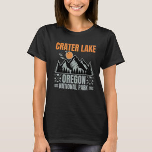 クレーターレイクナショナルパークハイキングオレゴンキャンプ Tシャツ