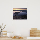 クレーター湖国立公園の夜明けのウィザード島 ポスター (キッチン)