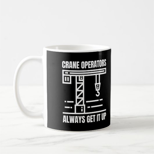 クレーンおもしろい運転士 |建築ジョブサイトのユーモア コーヒーマグカップ (左)
