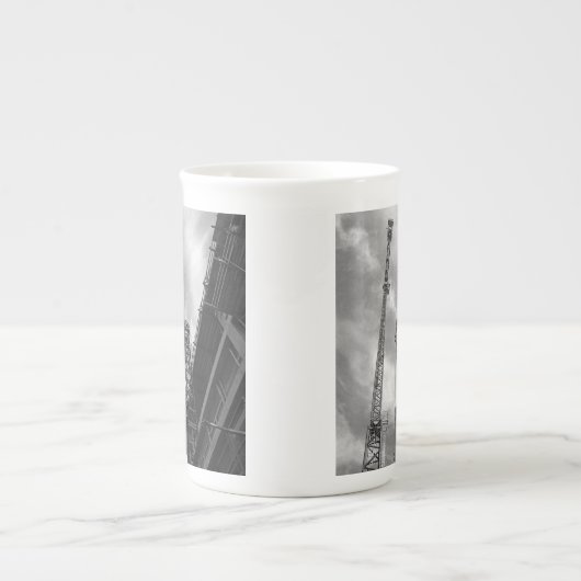 クレーン&カウンタウェイト建築機器の写真 ボーンチャイナマグカップ (正面)