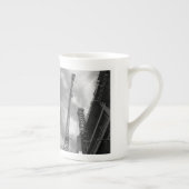 クレーン&カウンタウェイト建築機器の写真 ボーンチャイナマグカップ (右)