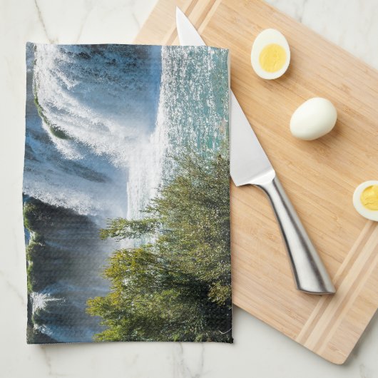 クロアチアのクルカ国立公園 - ダルマチア地方の滝 キッチンタオル (四つ折り)