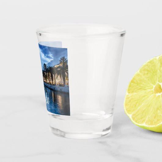 クロアチアのプロムナードを分割 ショットグラス (右)