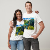 クロアチアの優雅な滝の風景 Tシャツ (ユニセックス)