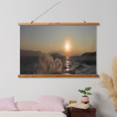 クロアチアの海岸線で波に覆われた夕日 吊り下げ型タペストリー (寝室)